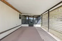 3 Bedroom, Comfy Home Dade City, Gated Community