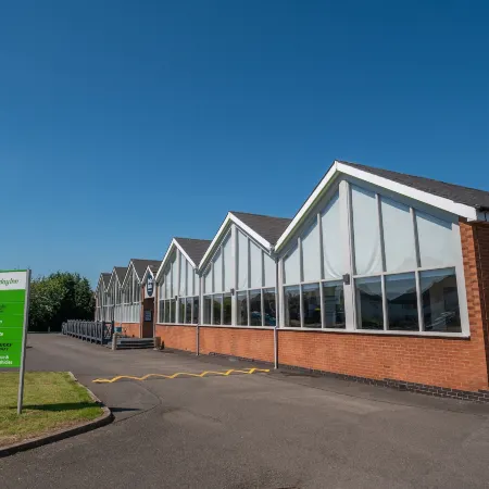 Holiday Inn LEICESTER - WIGSTON by IHG Отели рядом с достопримечательностью «Стадион «Кинг Пауэр»»