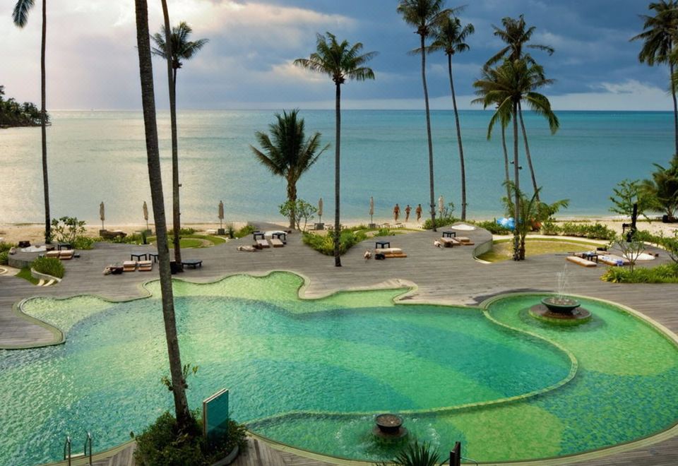 2. 머큐어 고창 하..