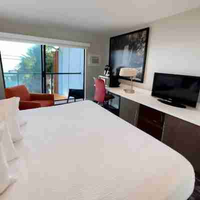 The Oceanside, a Coast Hotel Rooms