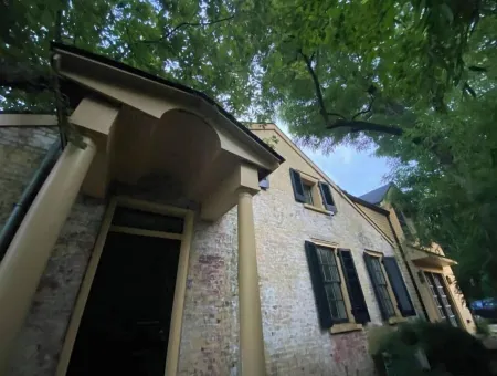 Elegant & Historic 1805 Thomas January Hemp House