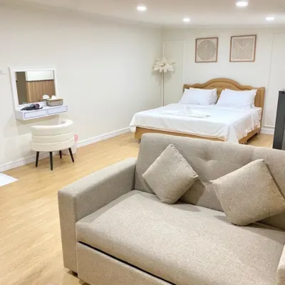 อพาร์ตเมนต์ 1 ห้องนอน 1 ห้องน้ำส่วนตัว ขนาด 23 ตร.ม. – บางนา โรงแรมใกล้สถานีบีทีเอสปู่เจ้า