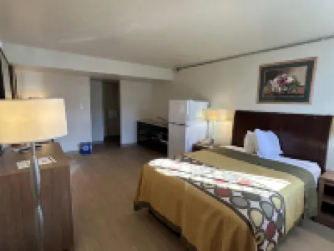Studio Apartments Hotels in Logan County