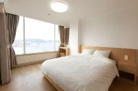 كومهو تونجيونج مارينا ريزورت فنادق في تونغيونغ-سي