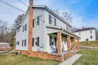Zanesville Apartment w/ Porch - 3 Mi to Downtown! - Parkering