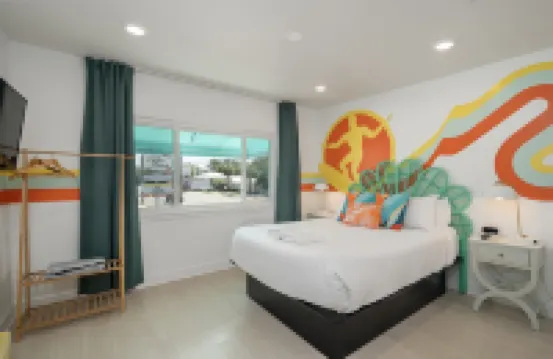 Royal Palms Motel