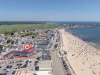 Beachside Getaway - Steps to the Beach