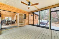 Modern Cabin w/ Hot Tub & Sacandaga Lake Access!