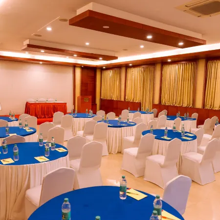 Bisque Magaji Orchid - Near Majestic City Railway Station Отели рядом с достопримечательностью «Торговый центр Mantri Square»