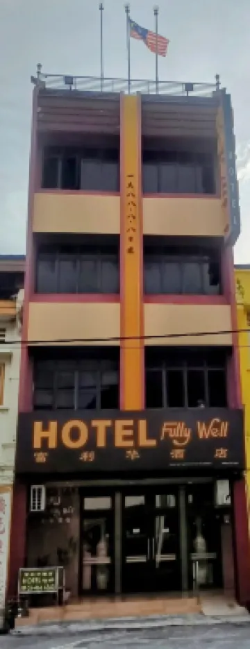 FullyWell Hotel Hotels near Kampar