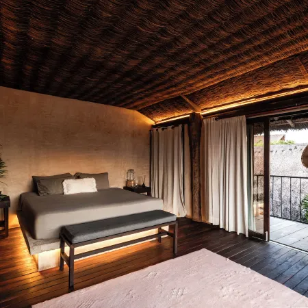 Radhoo Tulum