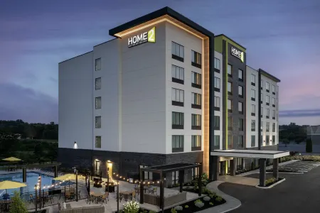 Home2 Suites by Hilton Sevierville Отели рядом с достопримечательностью «Уайлдернесс эт Смокис»