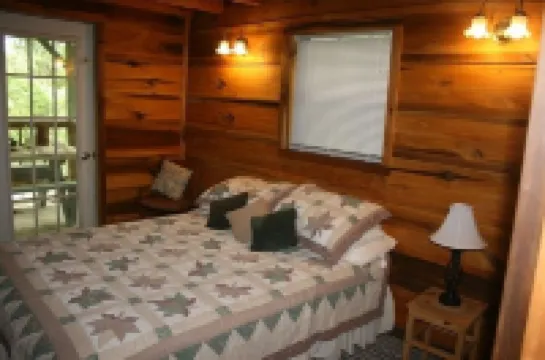 Private, Secluded, Relaxing Cabin.   033600Ask about out WEDDING OPPORTUNITIES