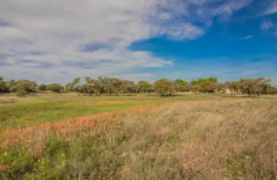 Beautiful country views minutes from Weatherford, Fort Worth and wedding venues