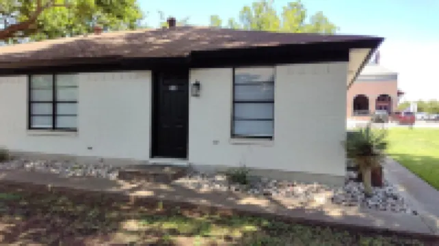 Cozy 1-bedroom apartment with WiFi, AC, located in Old Town Burleson