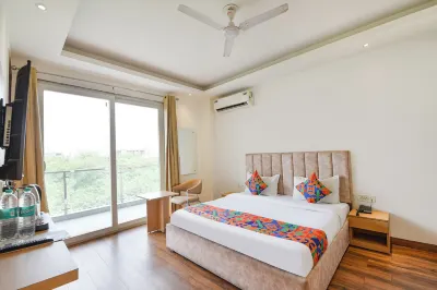 FabHotel The Prime Land - Huda City Centre Metro Các khách sạn ở 