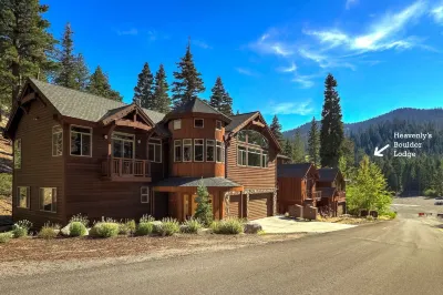Heavenly Mountain Chalet - Skiing, Pets, Hot Tub