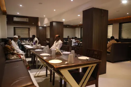 Hotel Madhuvan International