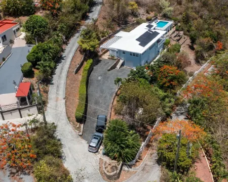 Sunset Terrace – Epic Views, Pool & Family Fun! Hotels in Southside