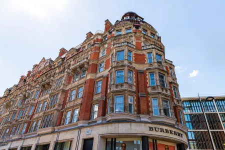 Zedwell Knightsbridge Hotel Отели рядом с достопримечательностью «Университет Рохемптон Лондон»