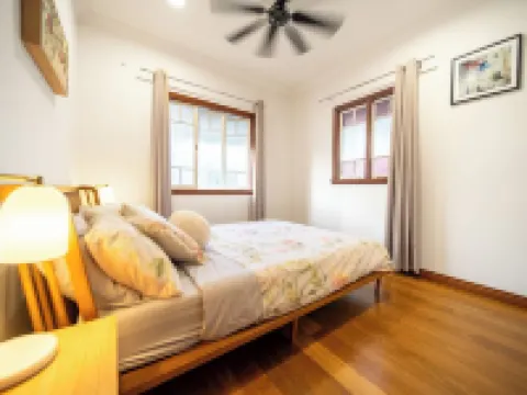 House of Fairy Wren - Fully renovated charming Queenslander! 10 Mins to BNE CBD! Hotels in Annerley