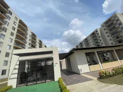 Nice apartment in Ricaurte with 2AC and parking space. Hotels in 