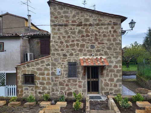 Ami's Little House Hotels in Sorano