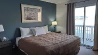 Richter Pass Beach Resort Hotels in Osoyoos