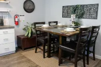 Wonderful 3Bdr Guest Suite Sits Between Downtown and the Beach