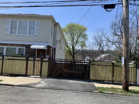 Harmony cozy Отели рядом с достопримечательностью «Антермайер Гарденс Консерванси»