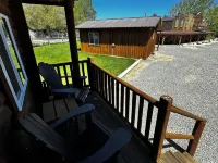 Cabin 5 at the Almo Inn Near City of Rocks/Castle Rocks Parks in Idaho Hotele w: Almo