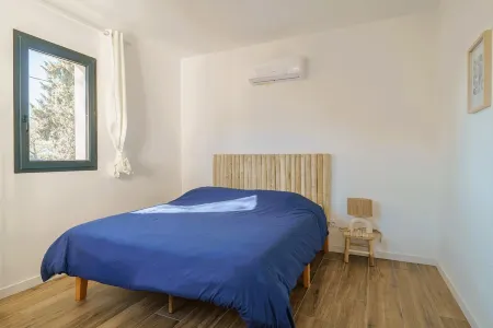 La Belle Martegale - air-conditioned - 2 garages - near town center Отели в г. Мартигес