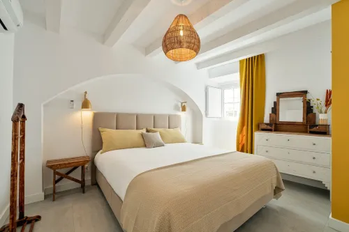 Amber and Rust Estremoz City House. In the heart of the historic center of Estremoz Hotels in Estremoz
