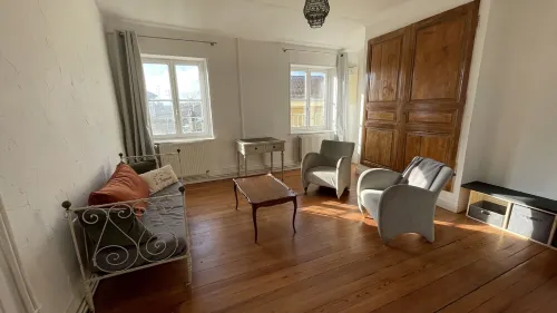 Les Jardins de la Passerelle فنادق في Trevoux