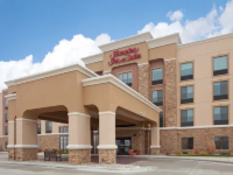 Hampton Inn & Suites Watertown Hotels in Codington County