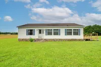 Warm and Inviting Family Home - 2 Mi to Golf Course! - Wifi