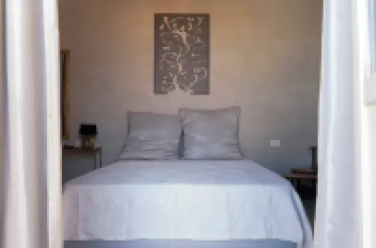 3.7 km from the Ruins of Pompeii, Apartment with Double Bedrooms. Vesuvius view.