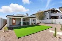 Welcoming 3-Bedroom House with Private Fenced Yard.  Clean. Central