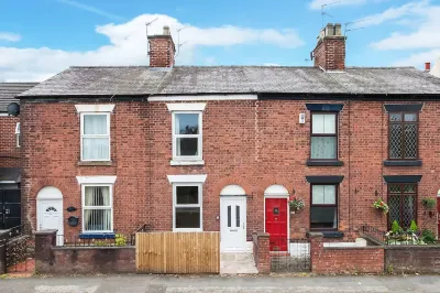 Cloud View Cottage Hotels near The Cloud