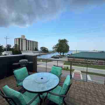 Loft above Paddle Bar with Lake & Harbor Views. Downtown, Sandusky Ohio Others