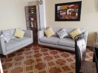 Top Floor Private Condo 2 Bed 1 Bath Apt. Walk to Videna in San Luis. Hotels in San Luis