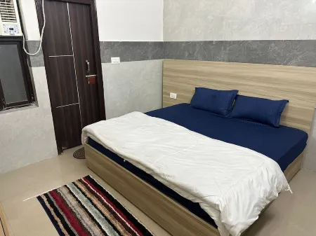 Sipritul stay in Vrindavan