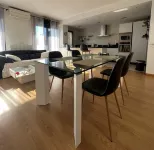 Dúplex Rodeado de Campos de Golf y Vistas al mar