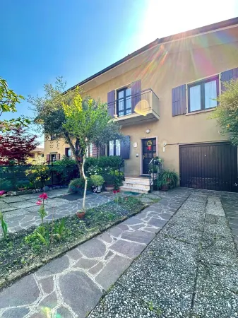 Pink House cottage in a quiet location Отели рядом с достопримечательностью «Campeggio Maderno Di Avanzi Roberto»