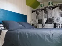 2 steps from the Château - Nice studio