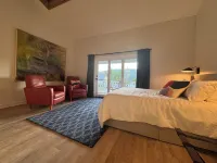 2 Bedroom Condo -Views of West Point and Hudson River, steps from Metro North! Hotels in Philipstown