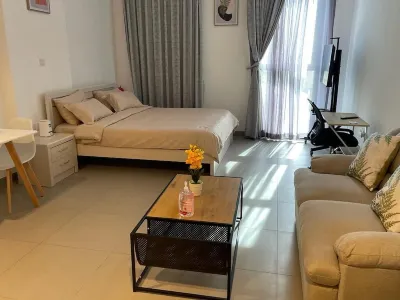 Luxury 1 BR Studio in Sharjah Dubai - 15 mins from airport Các khách sạn gần Sân bay Sharjah