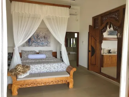 Villa Maya Bali Отели рядом с достопримечательностью «Candidasa Bali Driver»