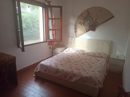 Villa Elisabetta surrounded by greenery just a few minutes from the beach