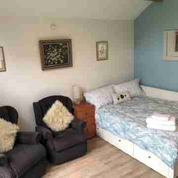 The Annex - Modern Studio Flat Rooms